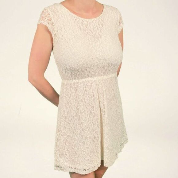 CLEARANCE! White GAP Factory Lace Dress Size 0 VGUC - Picture 3 of 4